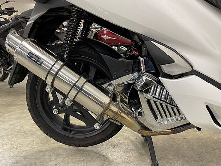 ホンダ PCX125 PCX125-3 スマートキー採用の先進感溢れる次世代スクーターはカスタム光る一台です☆ 21