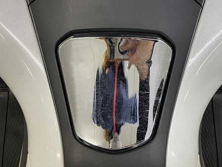 ホンダ PCX125 PCX125-3 スマートキー採用の先進感溢れる次世代スクーターはカスタム光る一台です☆ 27