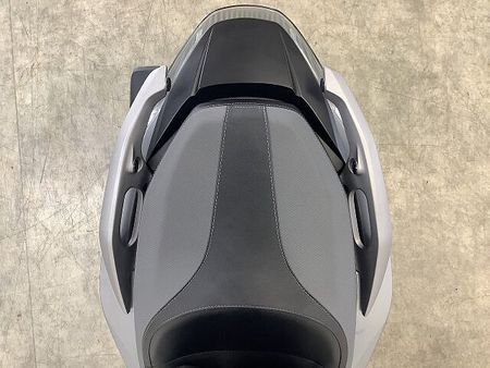 ホンダ フォルツァ(MF06) フォルツァ-5 「力強さ」、「オシャレさ」、「快適さ」、数多の顔を見せてくれる新世代ビッグ 22