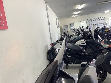 ホンダ フォルツァ(MF06) フォルツァ-5 「力強さ」、「オシャレさ」、「快適さ」、数多の顔を見せてくれる新世代ビッグ 28