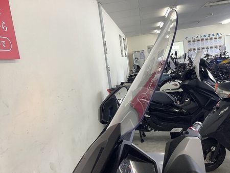 ホンダ フォルツァ(MF06) フォルツァ-5 「力強さ」、「オシャレさ」、「快適さ」、数多の顔を見せてくれる新世代ビッグ 29