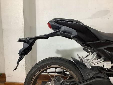 ホンダ CB125R CB125R 2021年モデル ヘルメットホルダー付き ABS標準装備!! 18