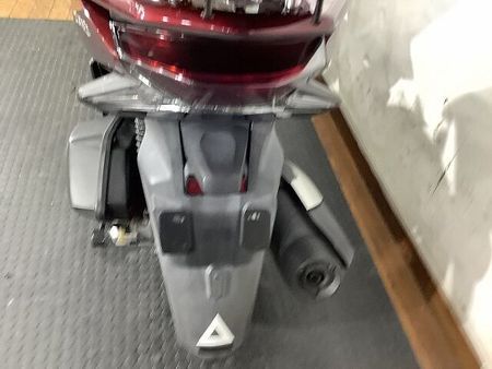 ホンダ PCX125 PCX 2018年モデル スマートキーモデル GIVI製リアボックス 27