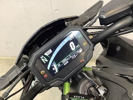 カワサキ Z900 Z900 【マル得】 ABS USB電源装備! トラクションコントロール&ライドモード&E 8