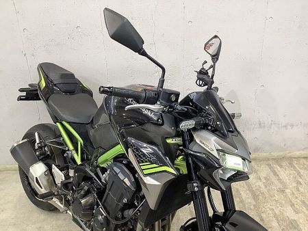 カワサキ Z900 Z900 【マル得】 ABS USB電源装備! トラクションコントロール&ライドモード&E 10