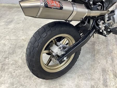 ホンダ XR100R(競技用) 【スピード納車】XR100モタード JMCA認証ヨシムラサイクロンマフラー! リアキャリア 15