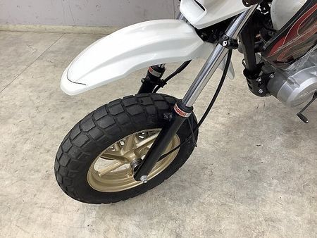 ホンダ XR100R(競技用) 【スピード納車】XR100モタード JMCA認証ヨシムラサイクロンマフラー! リアキャリア 18