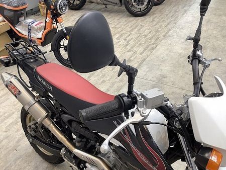 ホンダ XR100R(競技用) 【スピード納車】XR100モタード JMCA認証ヨシムラサイクロンマフラー! リアキャリア 23