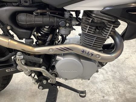 ホンダ XR100R(競技用) 【スピード納車】XR100モタード JMCA認証ヨシムラサイクロンマフラー! リアキャリア 28