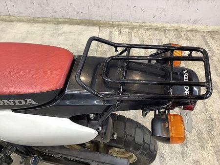 ホンダ XR100R(競技用) 【スピード納車】XR100モタード JMCA認証ヨシムラサイクロンマフラー! リアキャリア 33