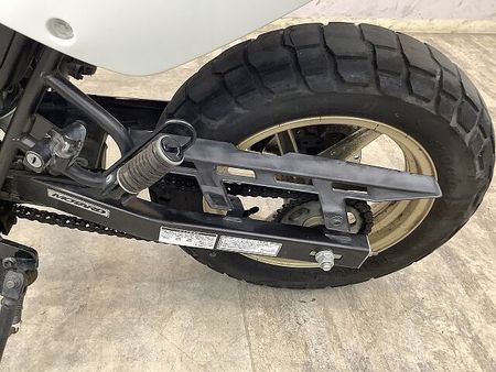ホンダ XR100R(競技用) 【スピード納車】XR100モタード JMCA認証ヨシムラサイクロンマフラー! リアキャリア 35