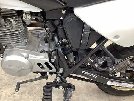 ホンダ XR100R(競技用) 【スピード納車】XR100モタード JMCA認証ヨシムラサイクロンマフラー! リアキャリア 36