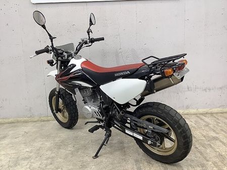 ホンダ XR100R(競技用) 【スピード納車】XR100モタード JMCA認証ヨシムラサイクロンマフラー! リアキャリア 7