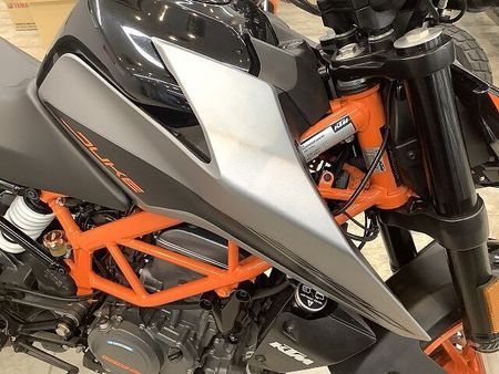 KTM 390 DUKE 390デューク ABS フェンダーレスキット装備! デイトナ製USB電源! TFT液晶メー 28