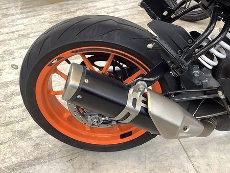 KTM 390 DUKE 390デューク ABS フェンダーレスキット装備! デイトナ製USB電源! TFT液晶メー 32
