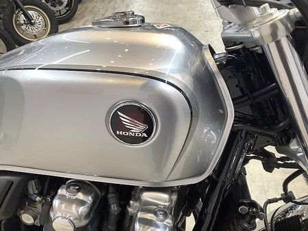 ホンダ CB1100 CB1100 ABS エンジンガード! USB電源! SC65モデル! 28