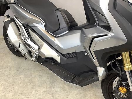 ホンダ X-ADV X-ADV ABS リアキャリア装備! ETC&グリップヒーター&走行モード&DCソケット 12