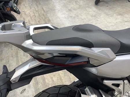 ホンダ X-ADV X-ADV ABS リアキャリア装備! ETC&グリップヒーター&走行モード&DCソケット 37