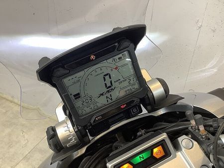 ホンダ X-ADV X-ADV ABS リアキャリア装備! ETC&グリップヒーター&走行モード&DCソケット 8