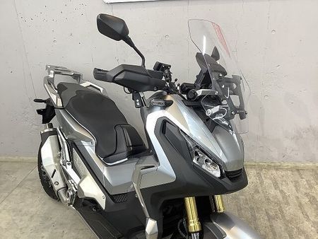ホンダ X-ADV X-ADV ABS リアキャリア装備! ETC&グリップヒーター&走行モード&DCソケット 10