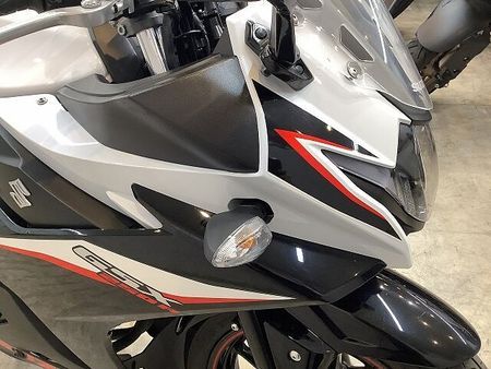 スズキ GSX250R GSX250R アクセサリーバー装備! デイトナ製USB電源装備! DN11Aモデル! 24