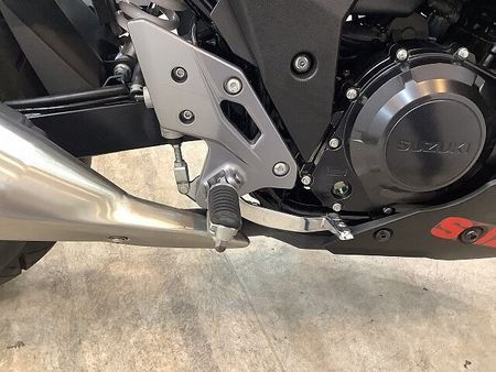 スズキ GSX250R GSX250R アクセサリーバー装備! デイトナ製USB電源装備! DN11Aモデル! 31