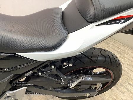 スズキ GSX250R GSX250R アクセサリーバー装備! デイトナ製USB電源装備! DN11Aモデル! 38