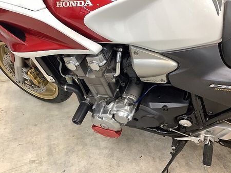ホンダ CB1300スーパーボルドール CB1300スーパーボルドール JMCA認証ヨシムラ製トライオーバルチタンサイクロンマフラ 21