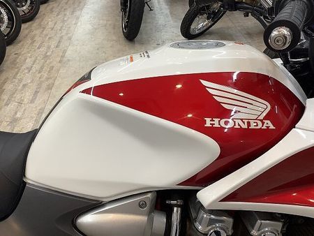ホンダ CB1300スーパーボルドール CB1300スーパーボルドール JMCA認証ヨシムラ製トライオーバルチタンサイクロンマフラ 30