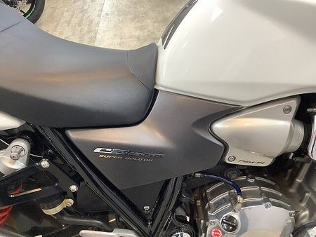ホンダ CB1300スーパーボルドール CB1300スーパーボルドール JMCA認証ヨシムラ製トライオーバルチタンサイクロンマフラ 35