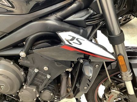 トライアンフ STREET TRIPLE ストリートトリプルRS フルノーマル! インジェクションモデル! 水冷並列3気筒エンジン搭 27