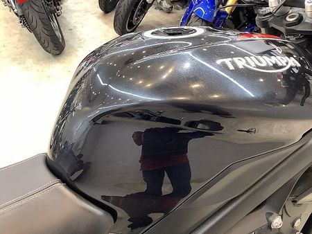 トライアンフ STREET TRIPLE ストリートトリプルRS フルノーマル! インジェクションモデル! 水冷並列3気筒エンジン搭 32