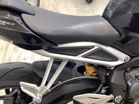 トライアンフ STREET TRIPLE ストリートトリプルRS フルノーマル! インジェクションモデル! 水冷並列3気筒エンジン搭 36