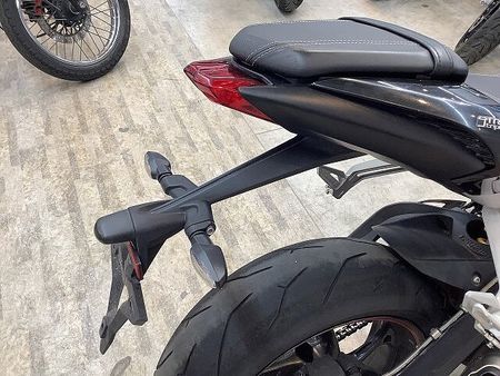 トライアンフ STREET TRIPLE ストリートトリプルRS フルノーマル! インジェクションモデル! 水冷並列3気筒エンジン搭 38
