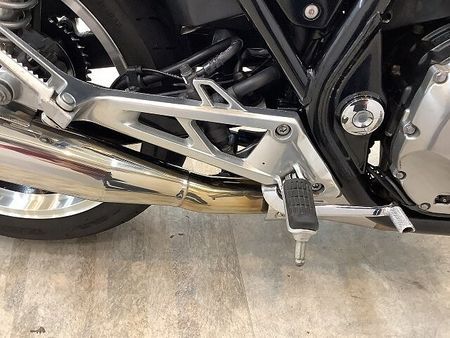 ホンダ CB1100 CB1100 JMCA認証モリワキマフラー! 純正オプショングリップヒーター! ビキニカウ 32