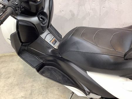 ヤマハ XMAX 250 XMAX ABS 純正オプションコンフォートシート&グリップヒーター&アクセサリーバー! 21