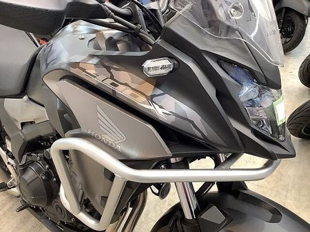 ホンダ 400X 400X 純正オプションフロントサイドパイプ! GIVI製リアボックス! ナックルバイザー 26
