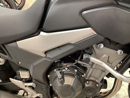 ホンダ 400X 400X 純正オプションフロントサイドパイプ! GIVI製リアボックス! ナックルバイザー 32
