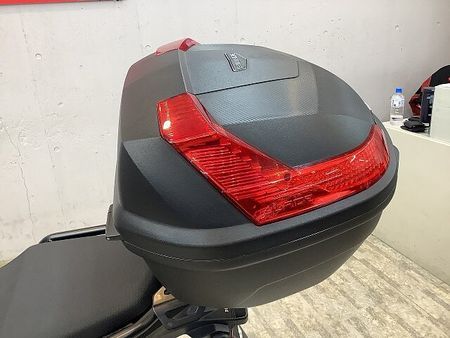 ホンダ 400X 400X 純正オプションフロントサイドパイプ! GIVI製リアボックス! ナックルバイザー 40