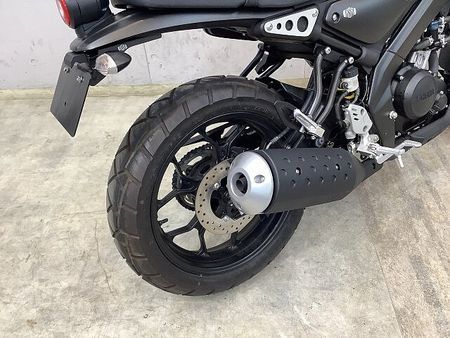 ヤマハ XSR155 XSR155 【マル得】 ビキニカウル装備! ハリケーン製カスタムハンドル デイトナ製スリ 14