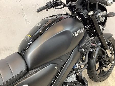 ヤマハ XSR155 XSR155 【マル得】 ビキニカウル装備! ハリケーン製カスタムハンドル デイトナ製スリ 15
