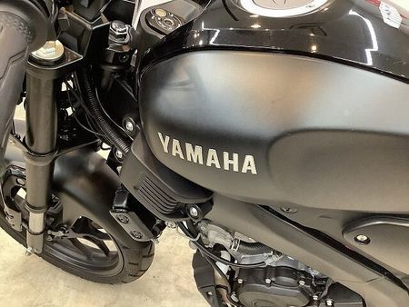 ヤマハ XSR155 XSR155 【マル得】 ビキニカウル装備! ハリケーン製カスタムハンドル デイトナ製スリ 40