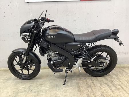 ヤマハ XSR155 XSR155 【マル得】 ビキニカウル装備! ハリケーン製カスタムハンドル デイトナ製スリ 5