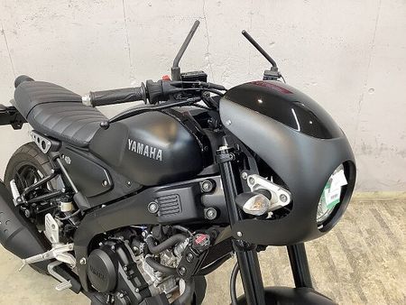 ヤマハ XSR155 XSR155 【マル得】 ビキニカウル装備! ハリケーン製カスタムハンドル デイトナ製スリ 10