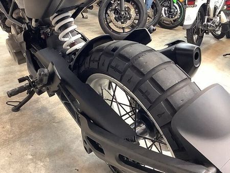 ハスクバーナ SVARTPILEN 401 スヴァルトピレン401 メーターバイザー バーエンドミラー エンジンスライダー ドリンクホ 39