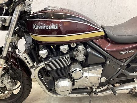 カワサキ ゼファー1100 ZEPHYR1100【フロントタイヤ新品交換】スライダー 32