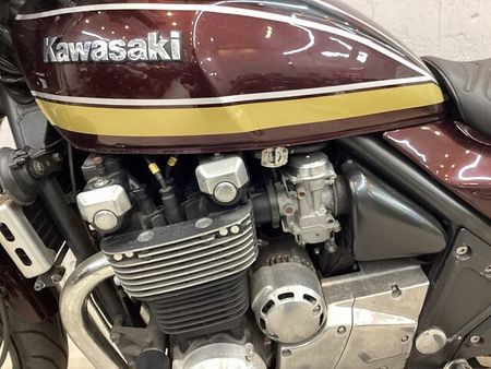 カワサキ ゼファー1100 ZEPHYR1100【フロントタイヤ新品交換】スライダー 34