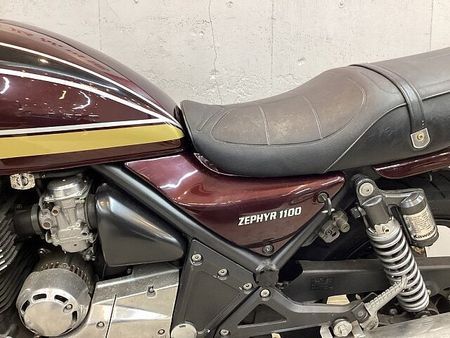 カワサキ ゼファー1100 ZEPHYR1100【フロントタイヤ新品交換】スライダー 37