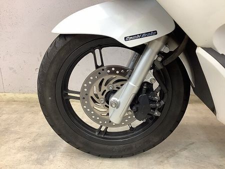 ホンダ PCX150 PCX150 JMCA認証ヨシムラマフラー! リアボックス装備! カスタムシート! 30