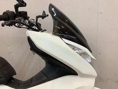 ホンダ PCX150 PCX150 JMCA認証ヨシムラマフラー! リアボックス装備! カスタムシート! 3